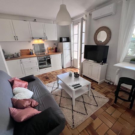 Sympathique Studio En Rez De Jardin Dans Residence Hyeres Bagian luar foto