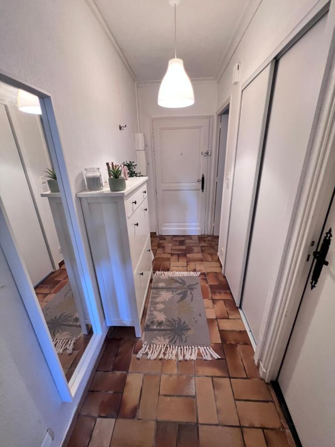 Sympathique Studio En Rez De Jardin Dans Residence Hyeres Bagian luar foto